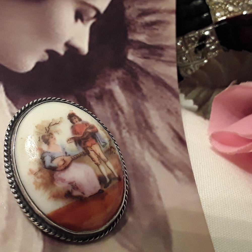 VTG 925 STERLING CAMEO PORCELAIN MINSTREL BROOCH - Picture 8 of 8